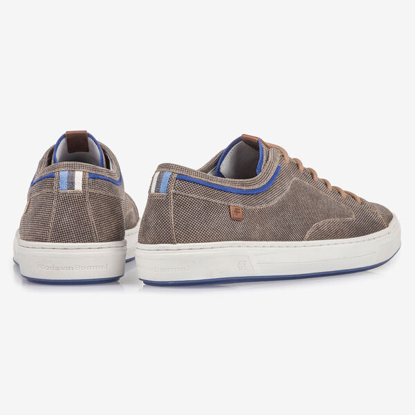 Brauner Wildleder-Schn&uuml;rschuh mit Print