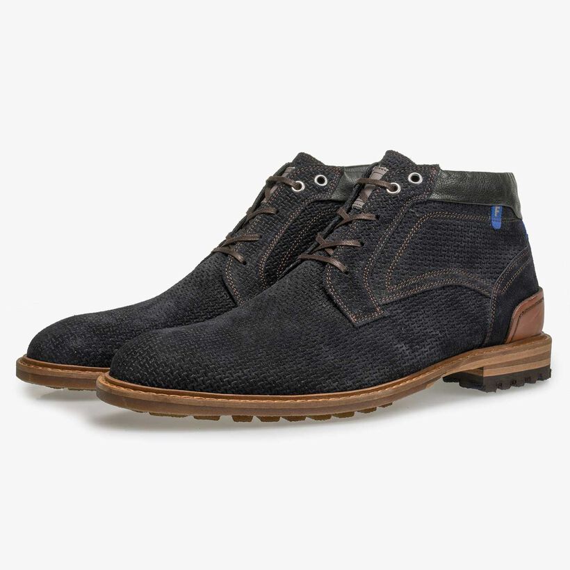 Dark blue suede leather lace boot with structural pattern