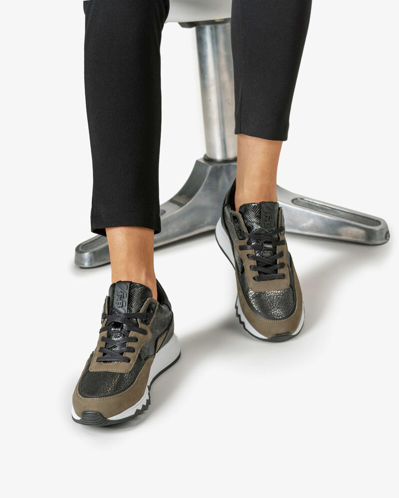 Nineti Nubukleder gr&uuml;n