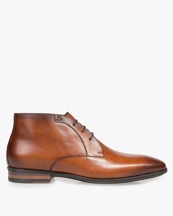 Cognac-coloured lace shoe