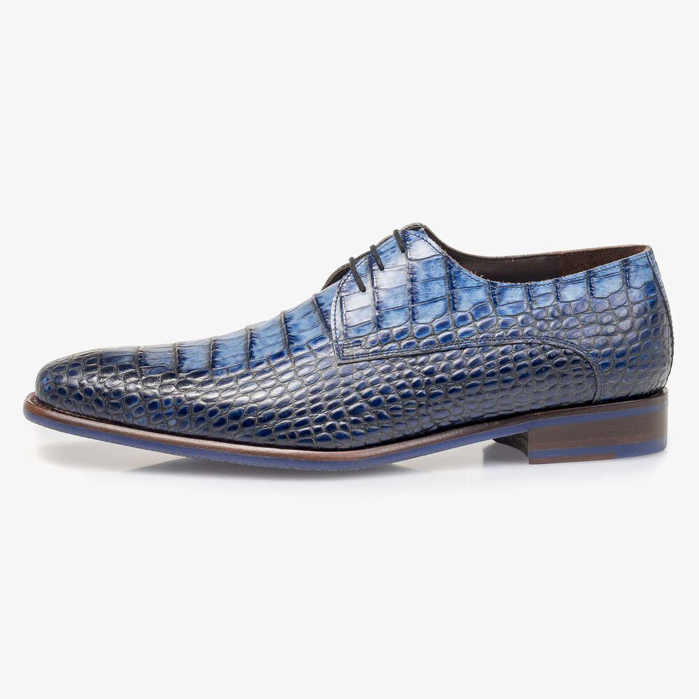 Blauer Kalbsleder-Schnürschuh mit Krokoprint