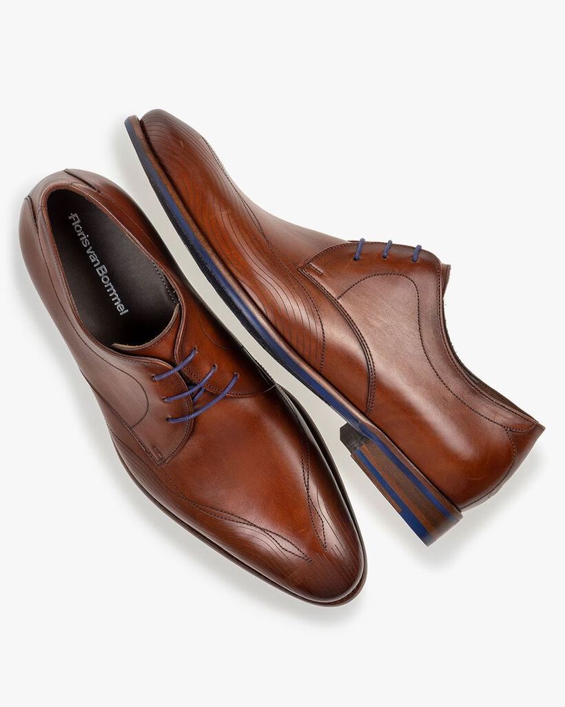 Schn&uuml;rschuh Kalbsleder cognac