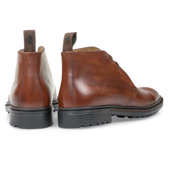 Kalbsleder-Schn&uuml;rstiefel cognac