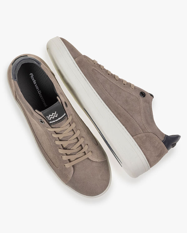 Sneaker suede taupe