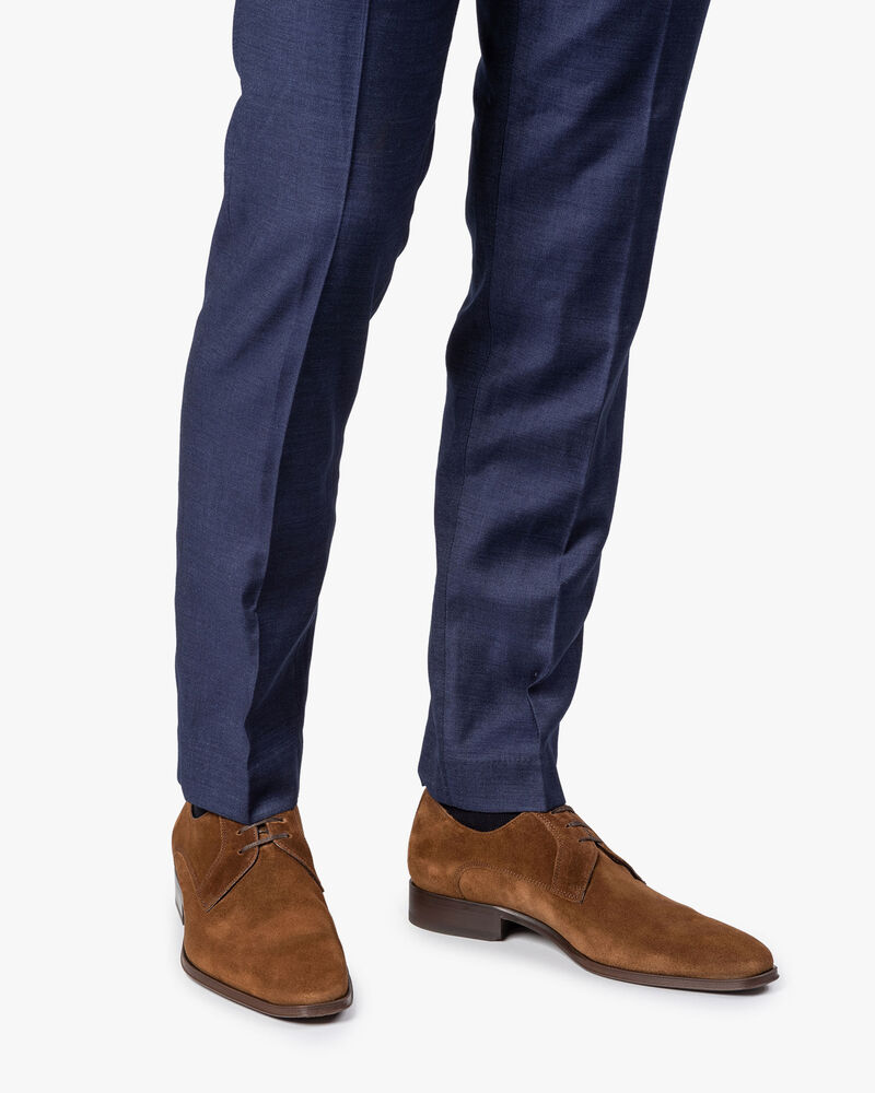 Mittelbrauner Kalbswildleder-Schn&uuml;rschuh