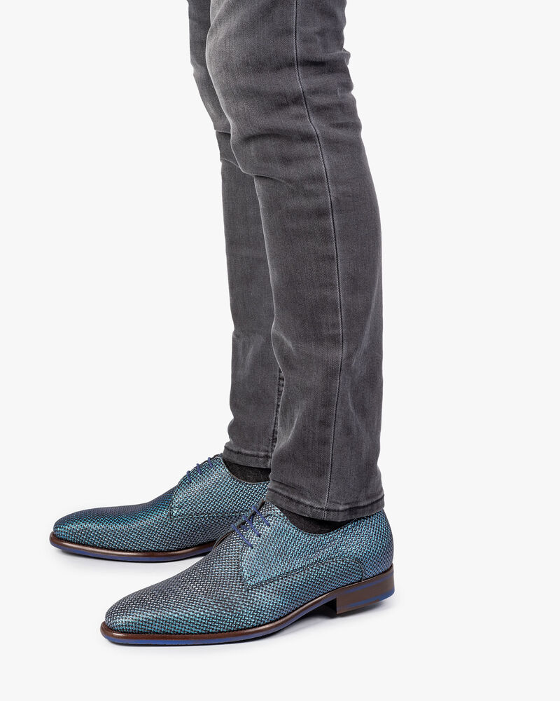 Lace shoe blue metallic print