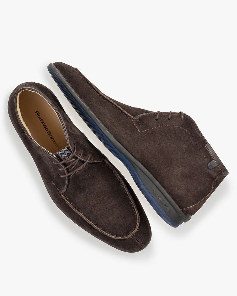 Boot brown suede leather