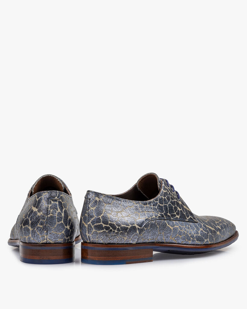 Lace shoe blue metallic print