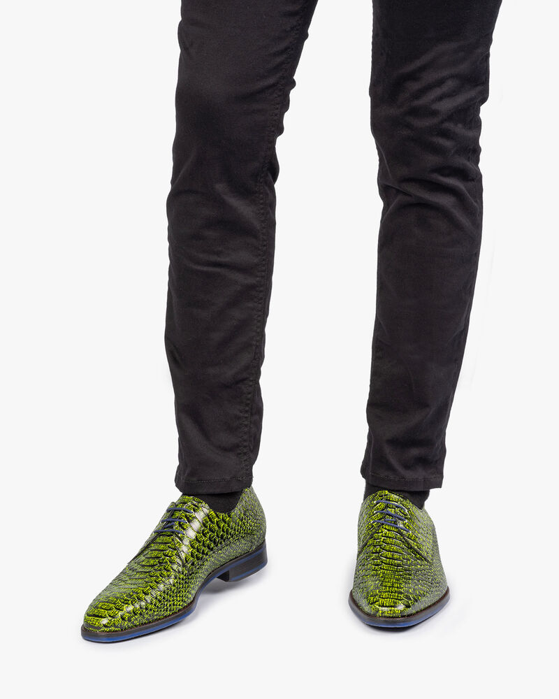 Lace shoe snake print dark yellow