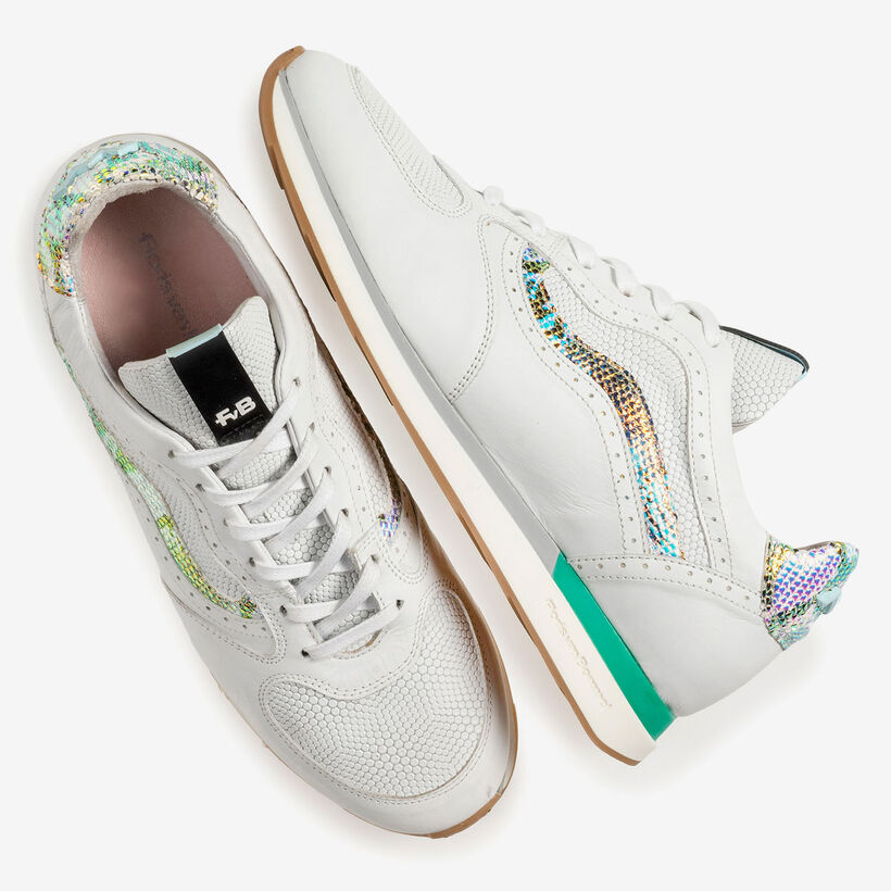 White leather sneaker with metallic details