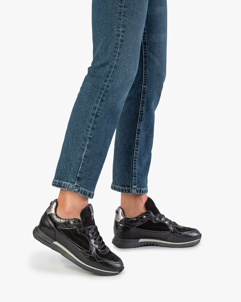 Sneaker schwarzes Leder