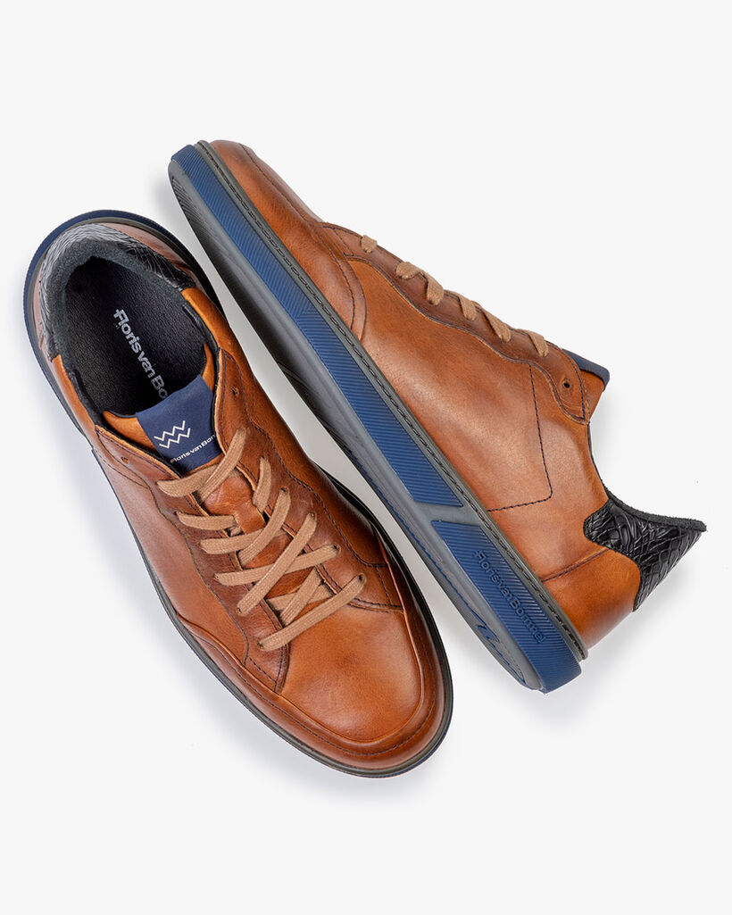 Sneaker calf leather cognac