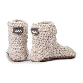 Kingdom of Wow home slippers sand