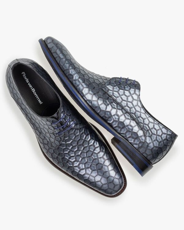 Schn&uuml;rschuh Metallic-Print grau