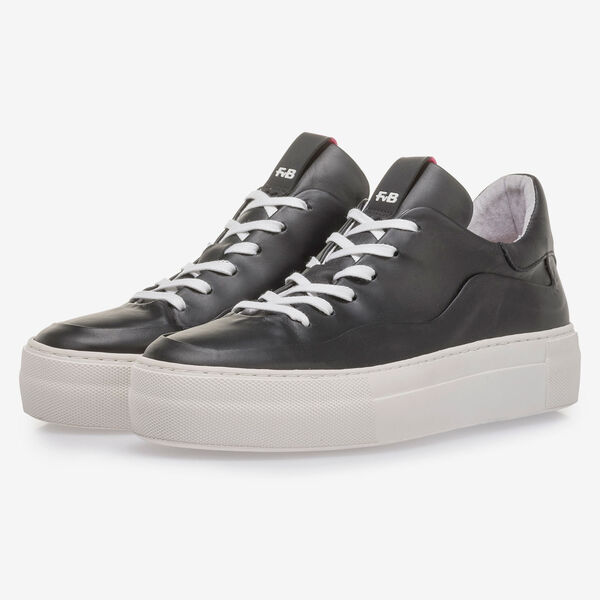 Schwarzer Kalbsleder-Sneaker