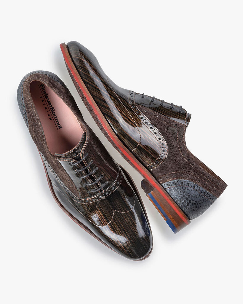 Brogue bronze patent leather