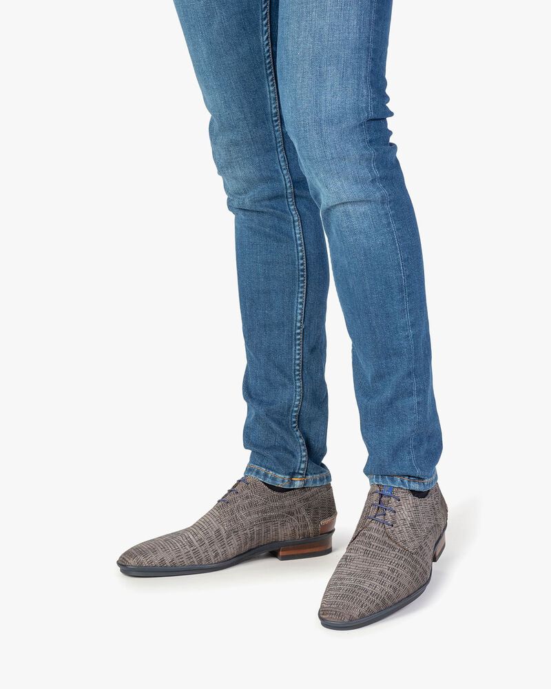 Schn&uuml;rschuh mit Print taupe