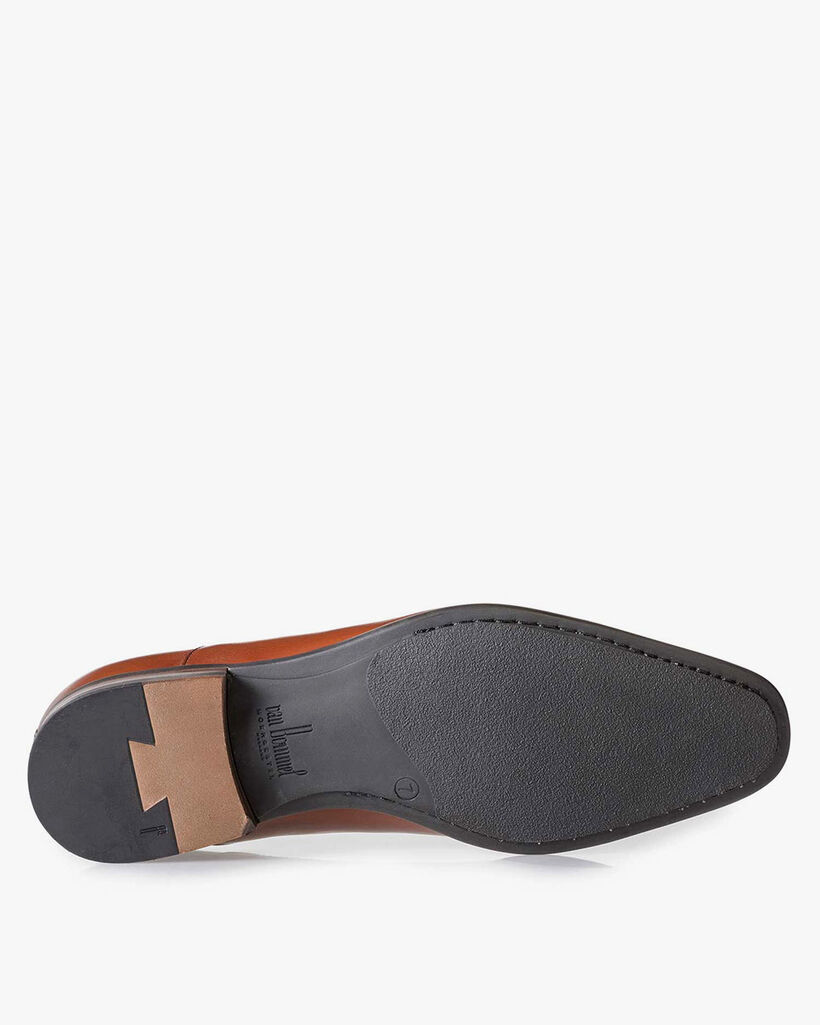 Cognacfarbener Schn&uuml;rschuh