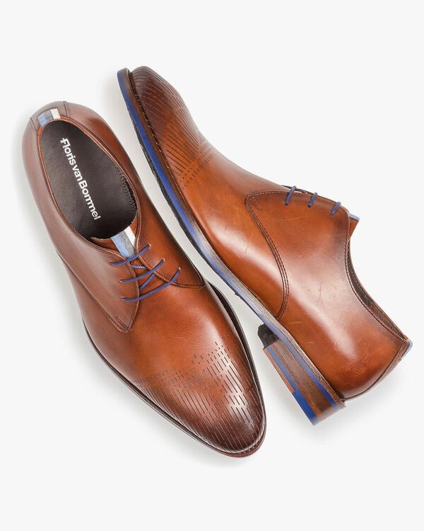 Cognacfarbener Schn&uuml;rschuh