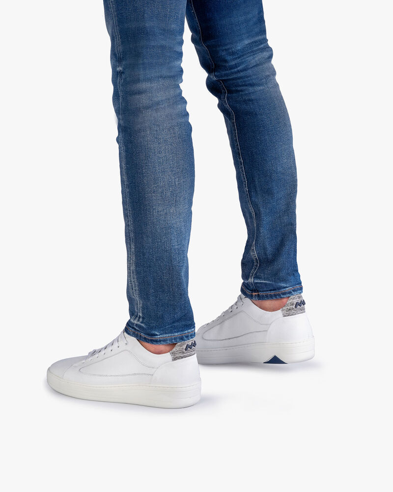 White calf leather sneaker