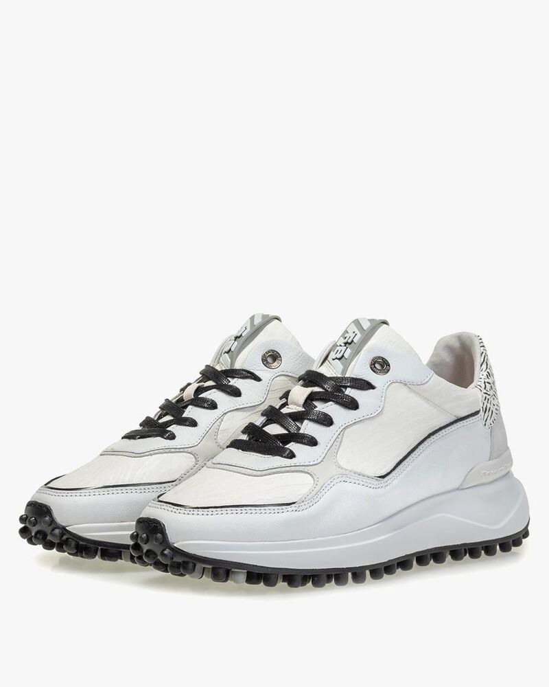 Noppi printed leather white