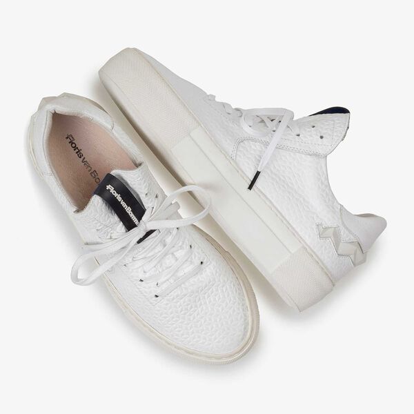 Structured leather sneaker