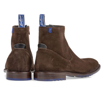 Lammfell gef&uuml;tterter Stiefel braun