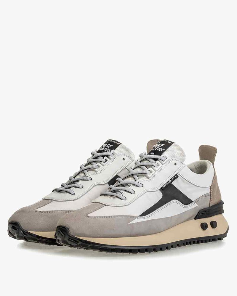 Sneaker Space Invaders wei&szlig;