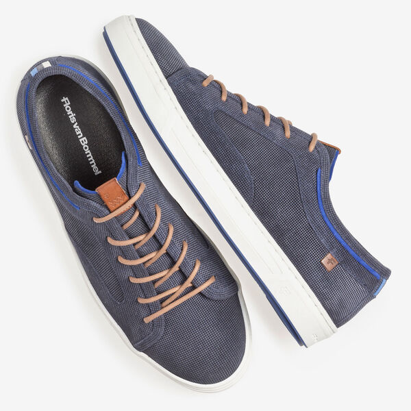 Dark blue suede leather lace shoe with print