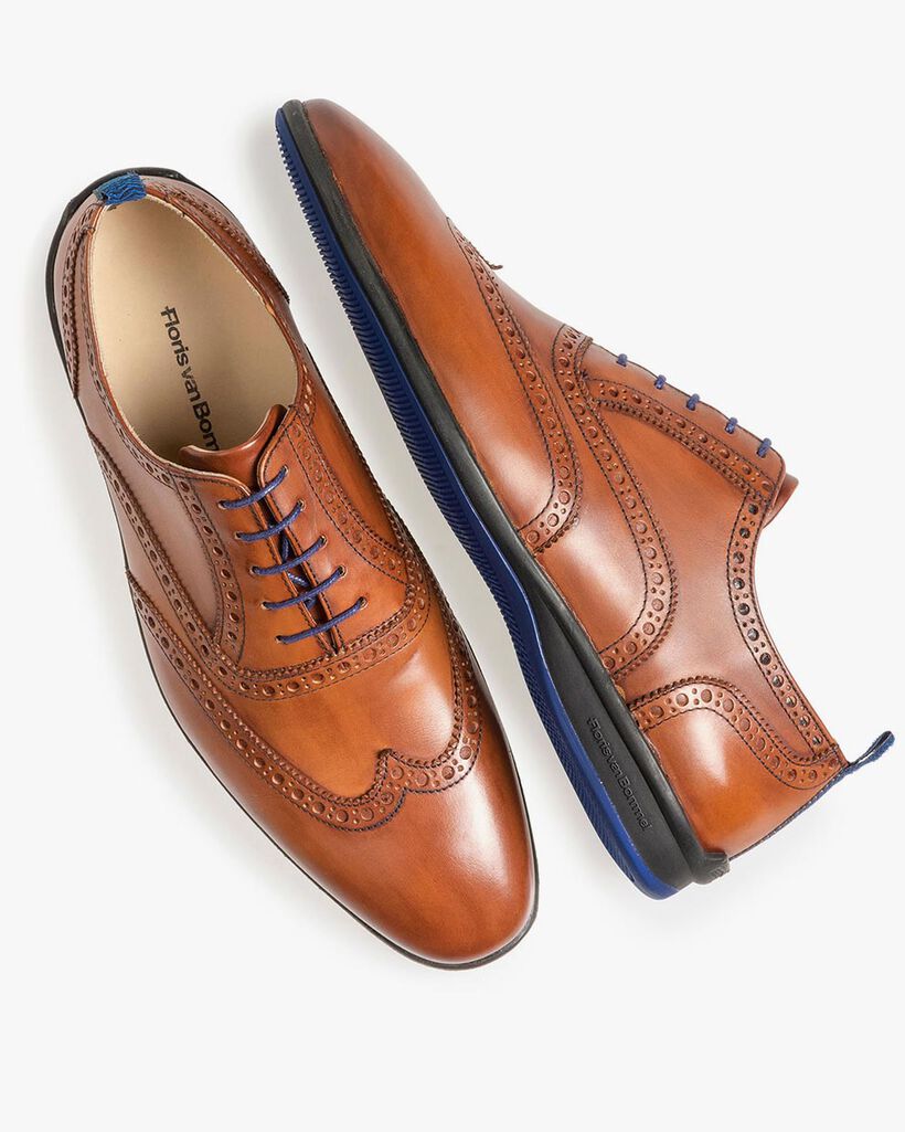 Dark cognac-coloured calf leather lace shoe