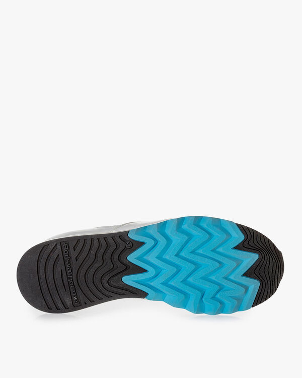 Wei&szlig;er Kalbsleder-Sneaker