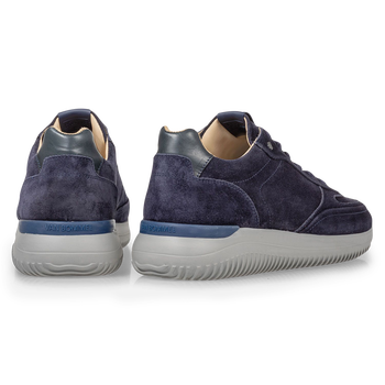 Blauer Wildleder-Sneaker