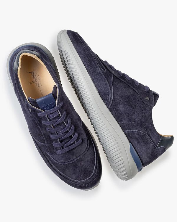 Blauer Wildleder-Sneaker