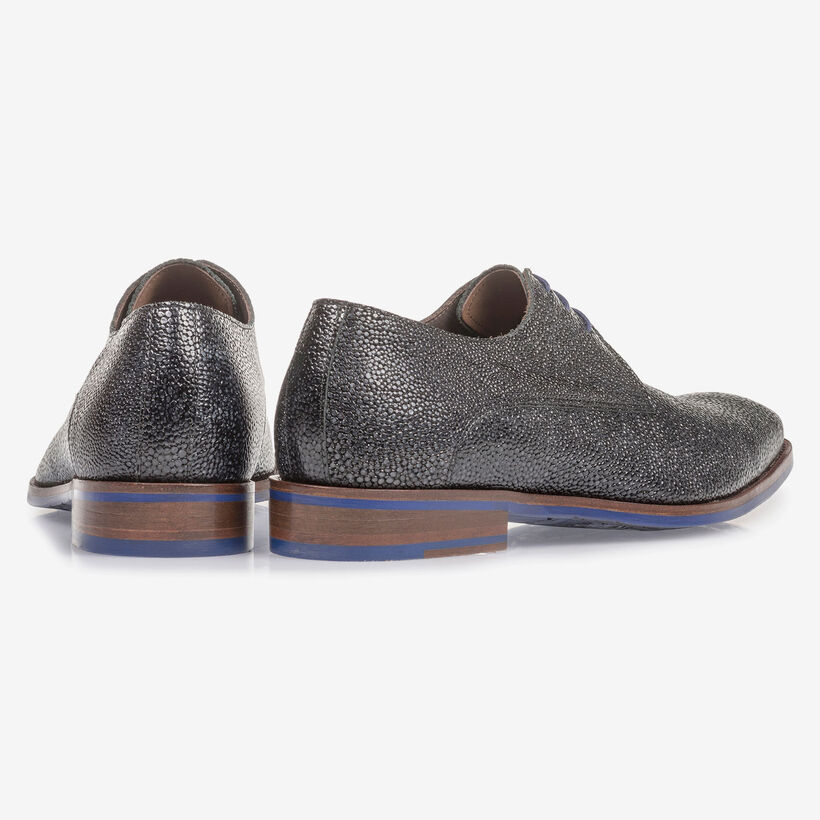 Blue leather lace shoe with metallic print