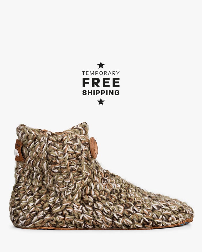 Kingdom of Wow Hausschuhe hellbraun