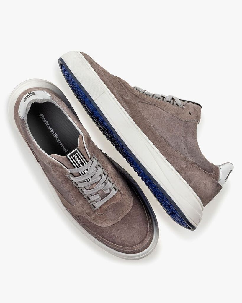 Sneaker suede leather grey