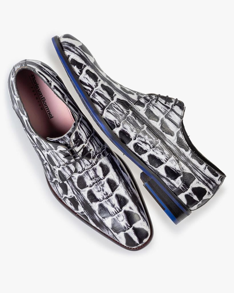 Schn&uuml;rschuh Krokoprint schwarz-wei&szlig;