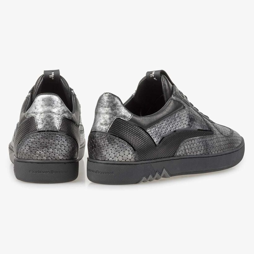 Grey leather sneaker with metallic print