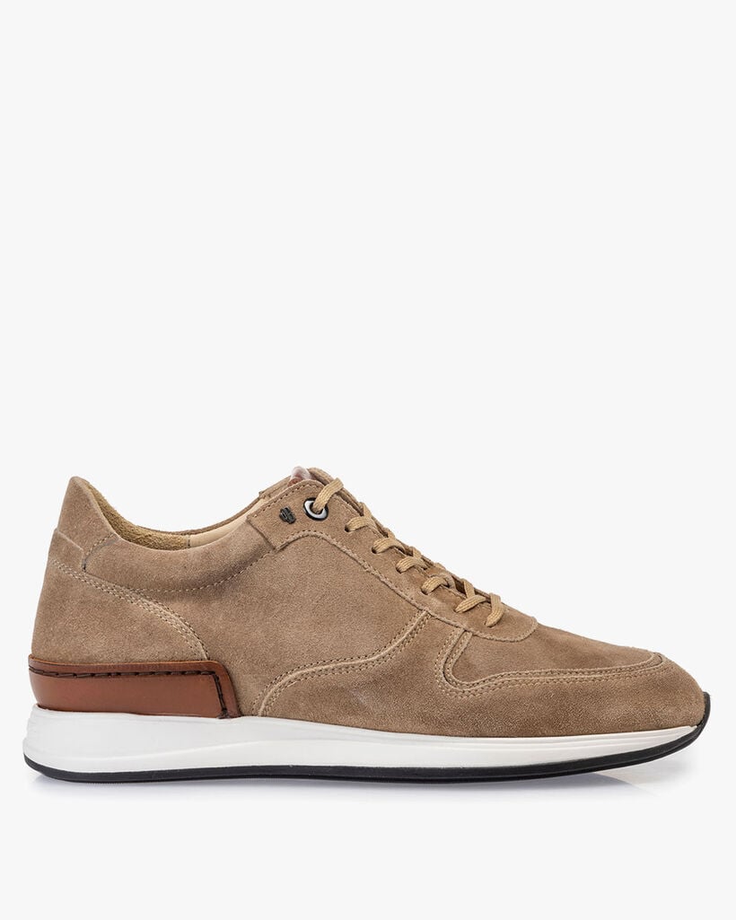 Sneaker sand-coloured suede leather