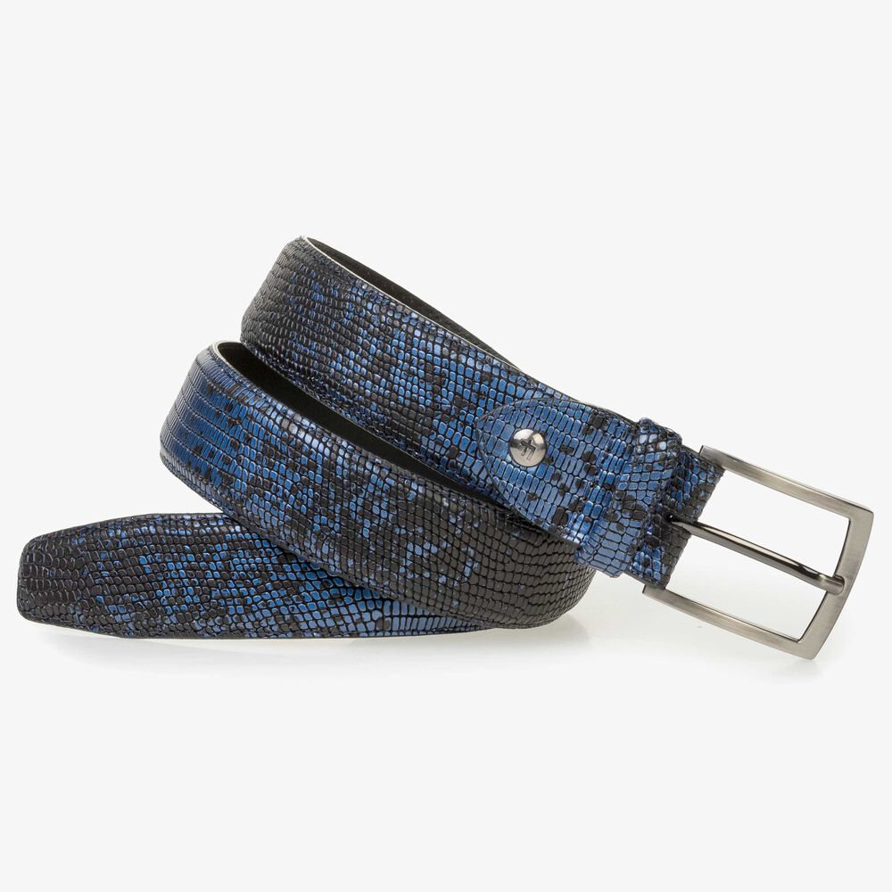 Schwarzer Kalbsleder-Gürtel mit blauem Metallic-Print