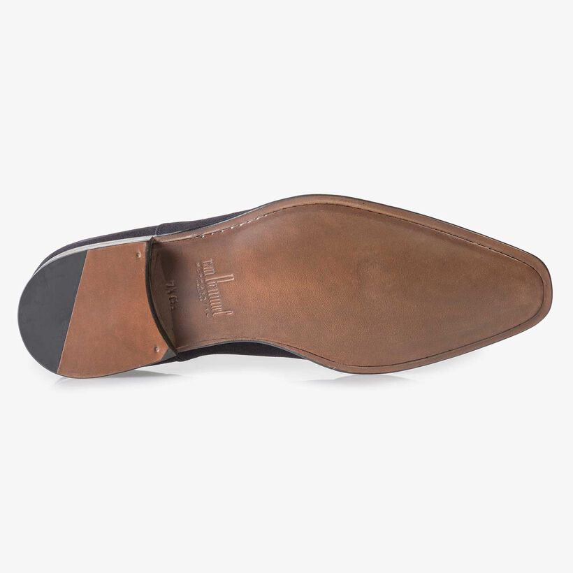 Dunkelblauer Kalbswildleder-Schn&uuml;rschuh