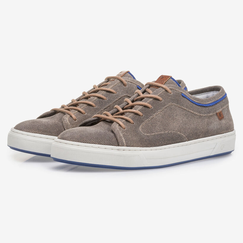 Brauner Wildleder-Schn&uuml;rschuh mit Print