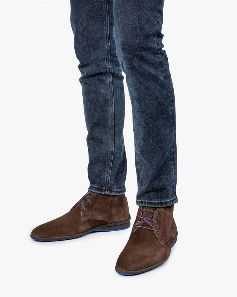 Brown suede leather lace boot