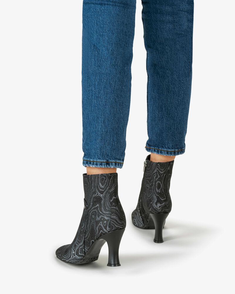 Stiefelette Print schwarz