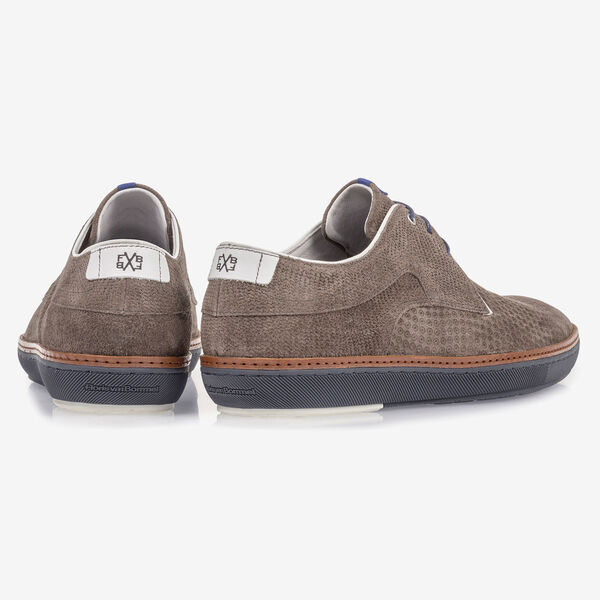 Taupefarbener Wildleder-Schn&uuml;rschuh mit Print