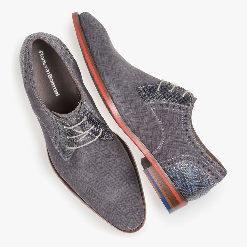 Dark grey suede leather lace shoe with print