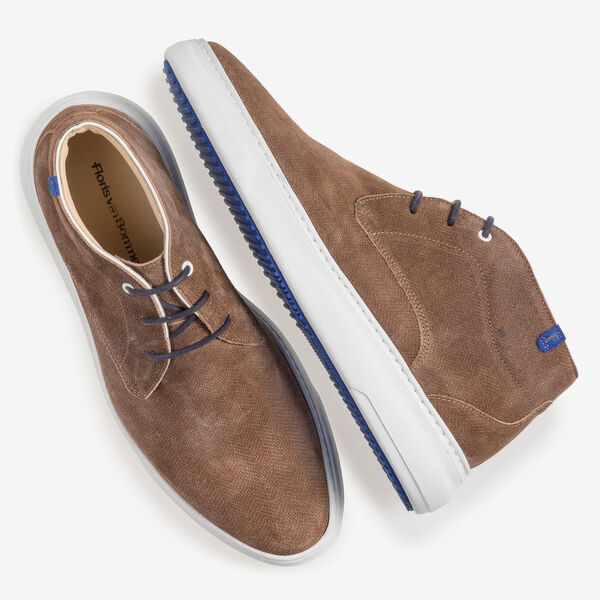 Cognac-coloured suede leather lace boot with print