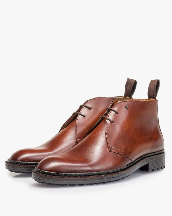 Kalbsleder-Schn&uuml;rstiefel cognac