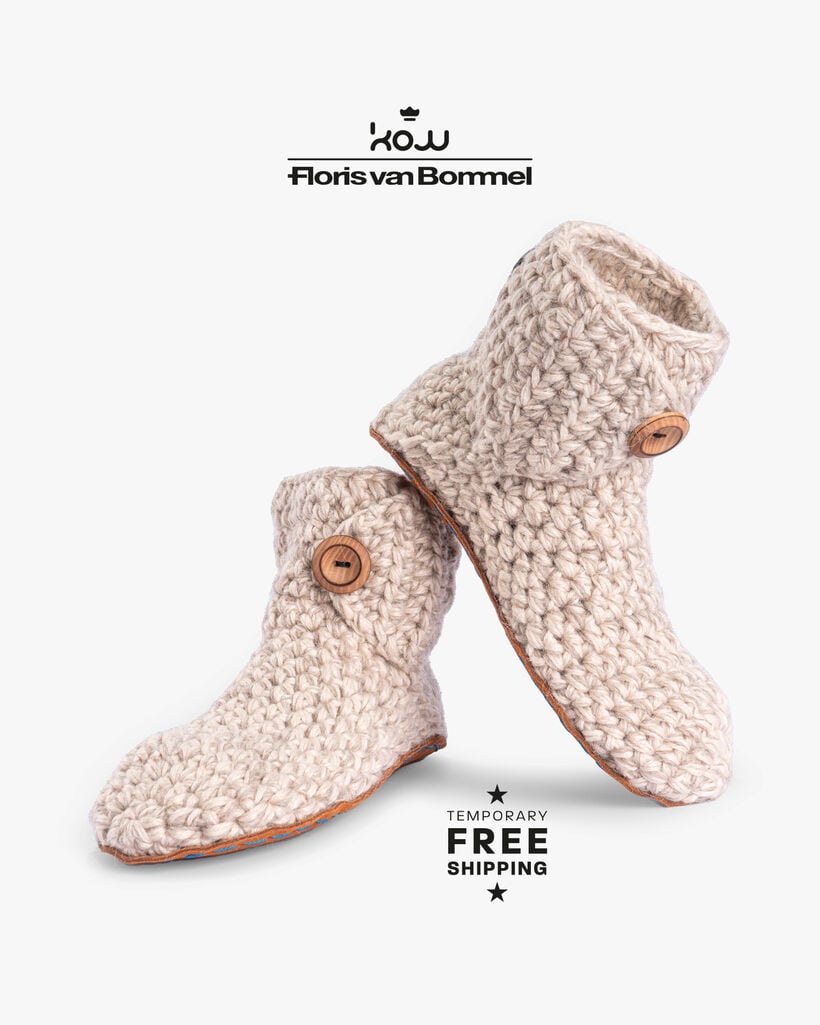 Kingdom of Wow Hausschuhe sand