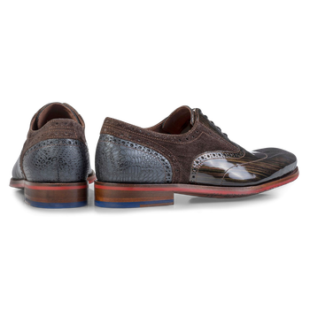 Brogue bronze patent leather